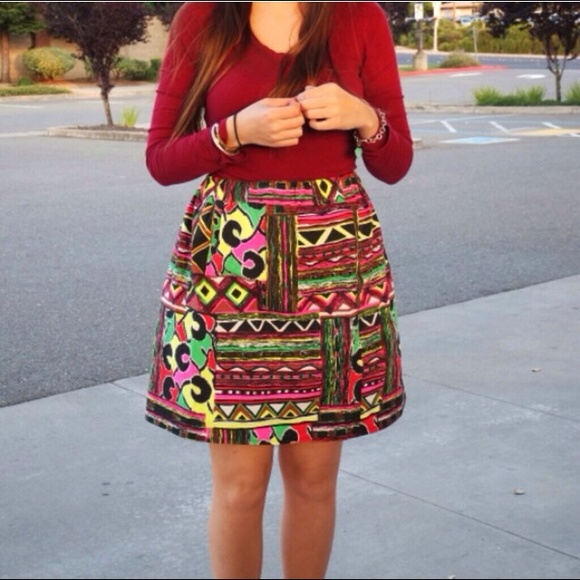 Cute skirt! Waist with elastic. - Picture 2 of 2