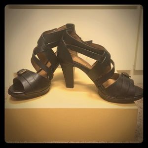 Sofft black platform gladiator heels