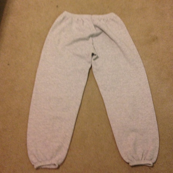grey sweatpants