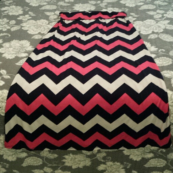 Chevron maxi skirt