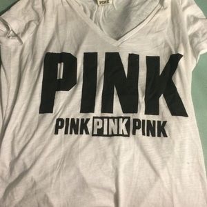 VS PINK v-neck tee