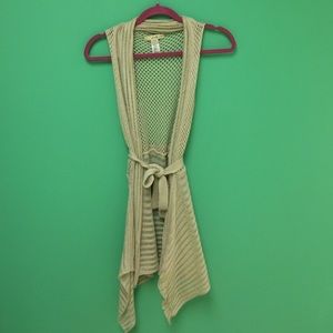 Tan/off-white open vest