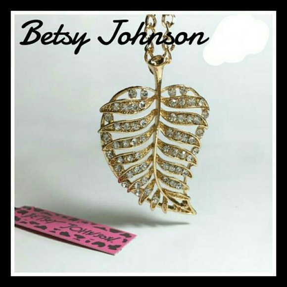 Betsey Johnson golden leaf necklace - Picture 1 of 1