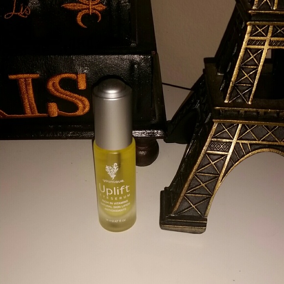 Uplift eye serum