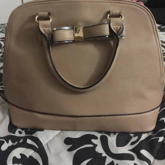 Beige purse