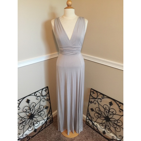  LIKE NEW LIGHT GRAY MAXI DRESS - Picture 2 of 4