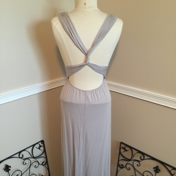  LIKE NEW LIGHT GRAY MAXI DRESS - Picture 4 of 4