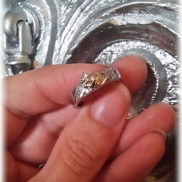 Platina 4 Engagement Ring (1)