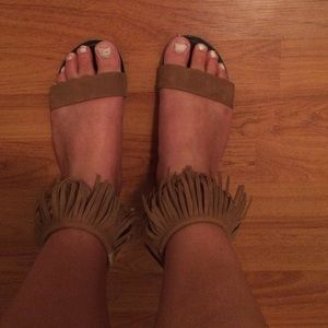Moccasin sandals