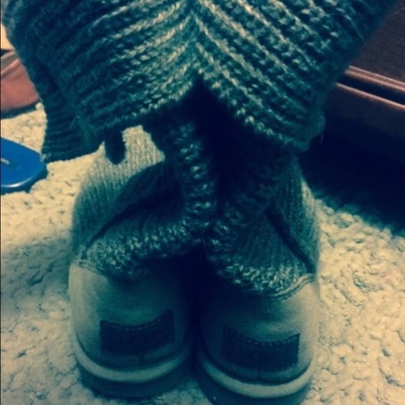 Grey ugg boots