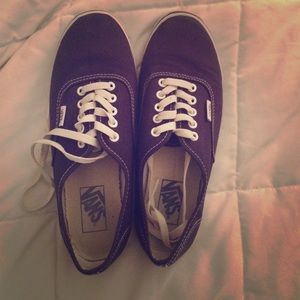 Van slip on sneakers