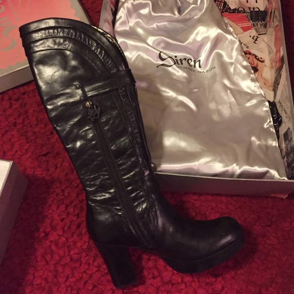 Italian Siren black high boots "Farrah" ❤️