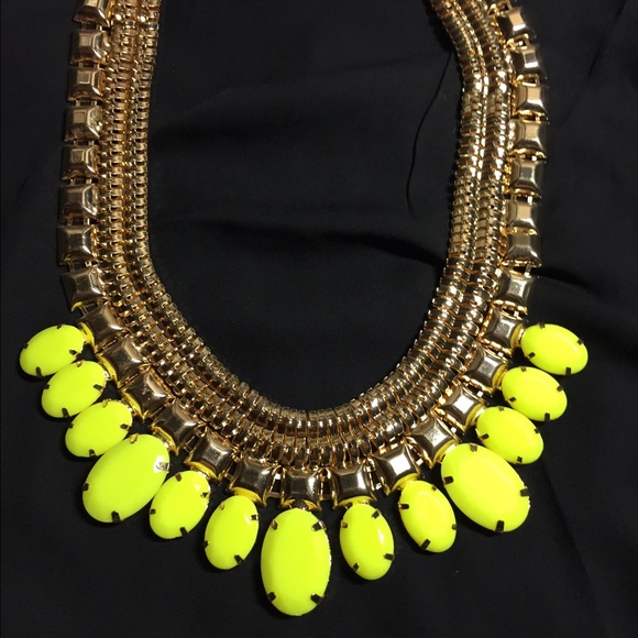 Yellow statement necklace