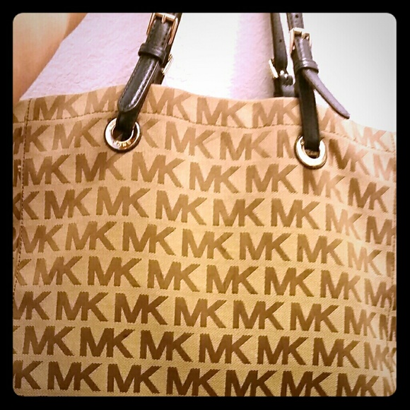 MK Purse