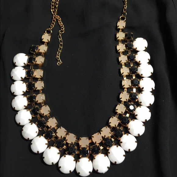Statement necklace