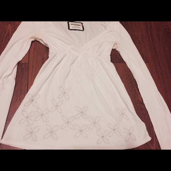Long sleeve white Abercrombie and Fitch shirt