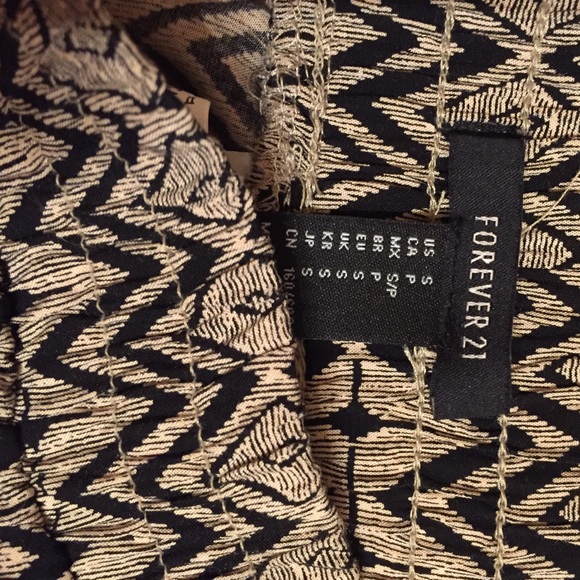 Forever 21 shorts - Picture 3 of 3