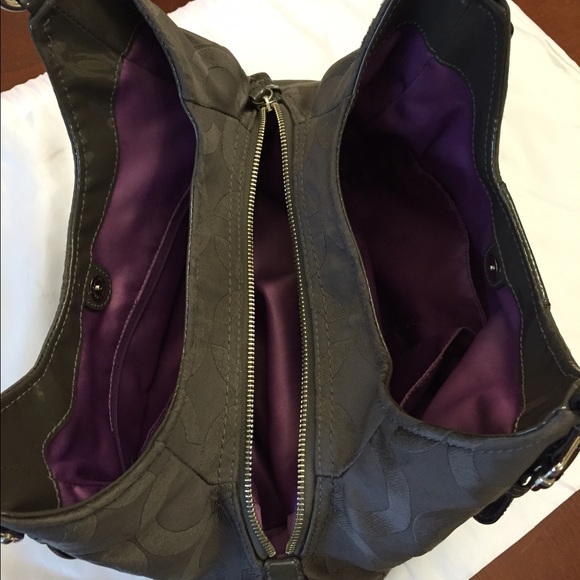 Coach purse - Picture 2 of 2