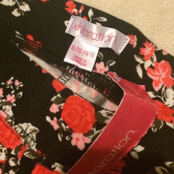 Floral leggings ❤️❤️❤️ - Picture 2 of 2