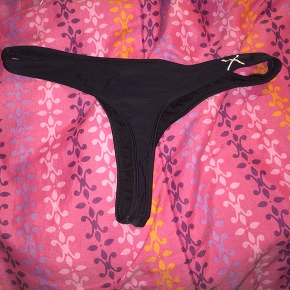 BoutineLA Manhattan Black