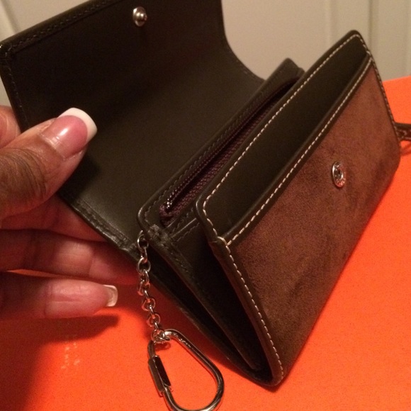 Coach Wallet - Picture 4 of 7