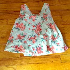 Flowing floral cropped tank top
