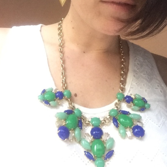 Stella & Dot Juniper statement necklace