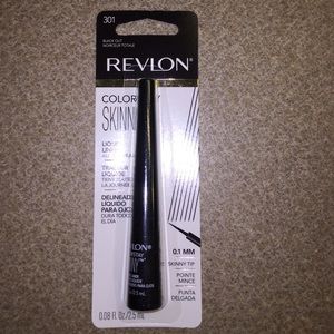 Blackout Skinny Revlon liquid eyeliner