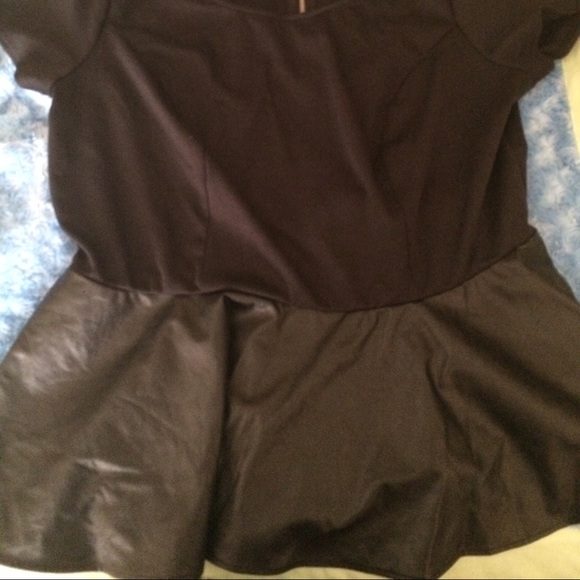 Forever 21+ Peplum Top 🚫NO TRADES🚫 - Picture 2 of 3