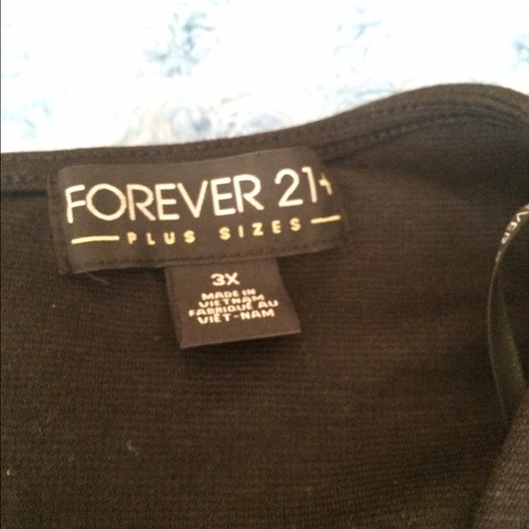 Forever 21+ Peplum Top 🚫NO TRADES🚫 - Picture 3 of 3