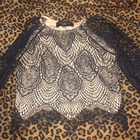 Two-piece set - Picture 2 of 3