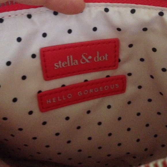Stella & Dot Capri Pouch - Picture 2 of 4