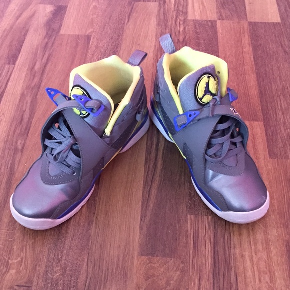 Jordan retro 8s .. SIZE 6.5 kids