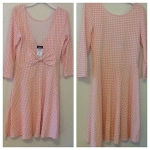 PRICE DROP Pretty in Pink... NWT Rue 21 dress