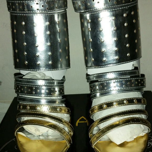 Heels - Picture 3 of 4