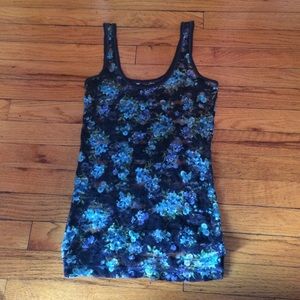 Floral lace tank top
