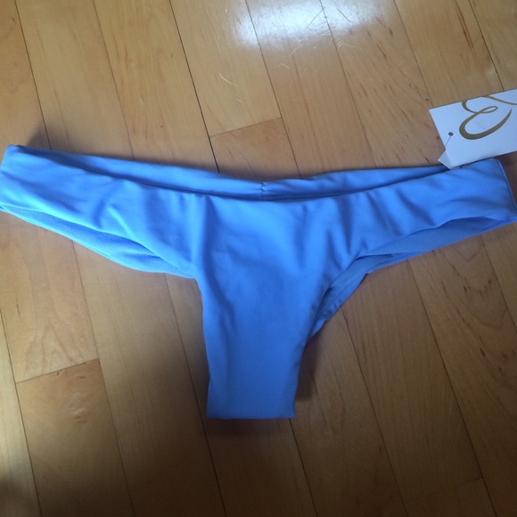 Brand new cheeky bikini bottoms