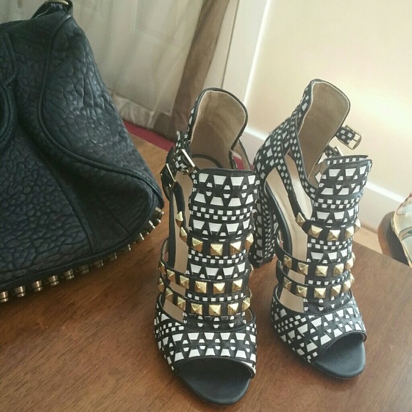 SOLD ON EBAY ! Zara tribal high heel sandals - Picture 1 of 4