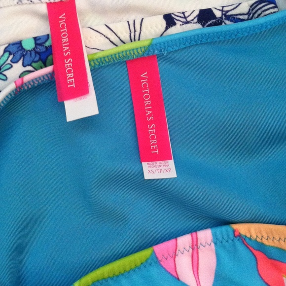 Victoria's Secret Bikini Bottoms - Picture 4 of 4