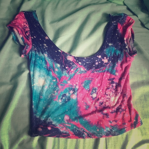 Galaxy crop top 😌