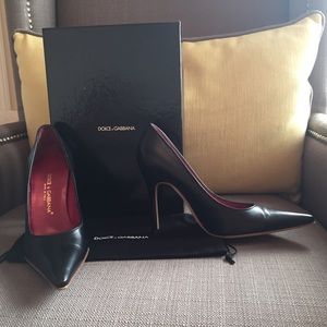 Dolce & Gabbana classic black stilettos