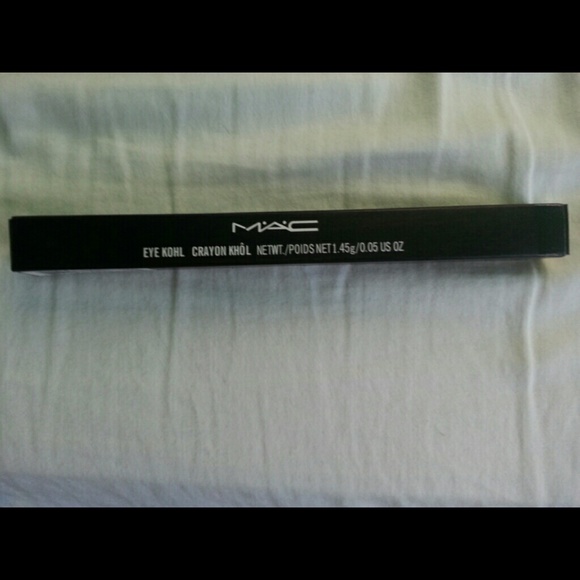 MAC Eye Kohl