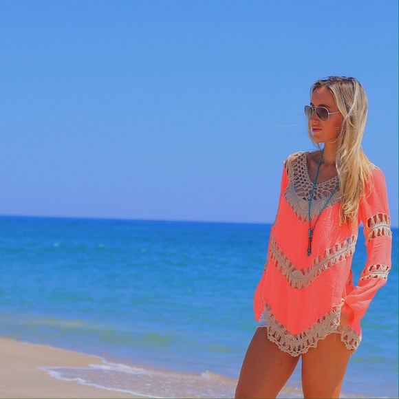 SOLD OUT▫️Bright Coral Boho Crochet Top - Picture 3 of 4