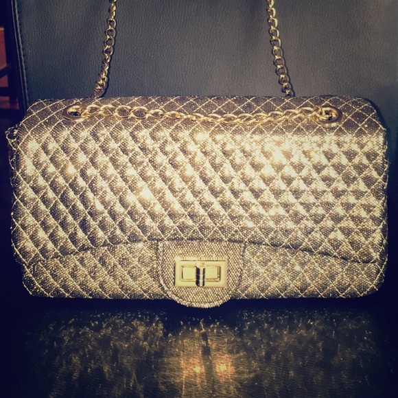 Glamorous gold glitter purse 🌟💫