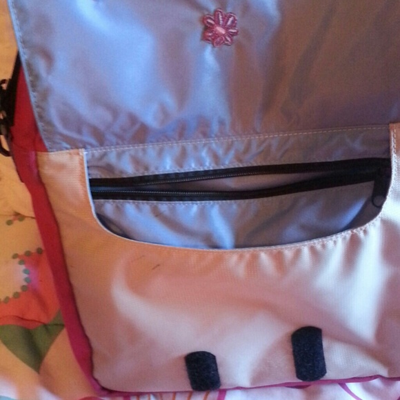 Convertable Land's End backpack! - Picture 4 of 4