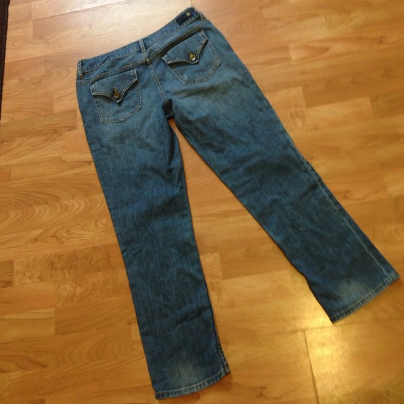 Simply Vera Wang Capris - Picture 2 of 4