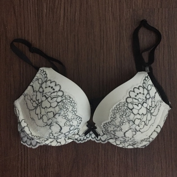 Victoria's Secret push up bra