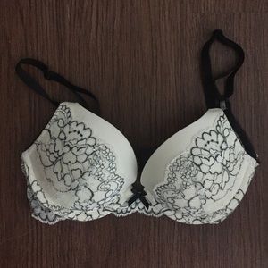 Victoria's Secret push up bra