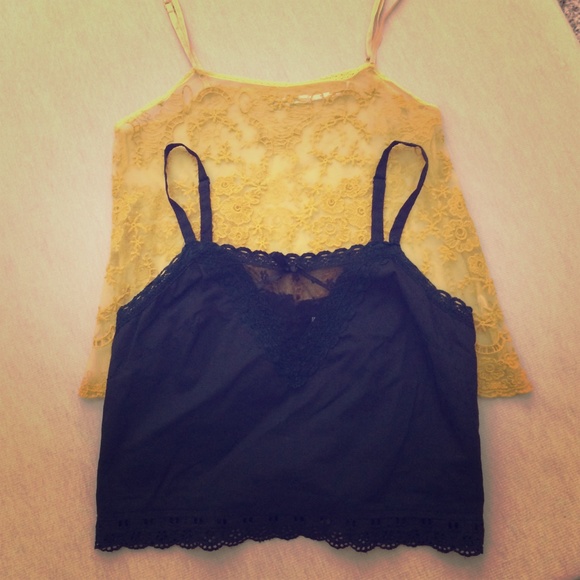 Set of 2 Kimchi Blue Urban Outfitter Tops Xs