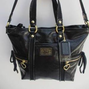 Coach poppy liquid daisy tote NWT!